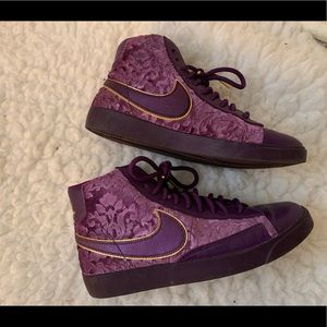 Royal purple Nike hi-tops 💜
